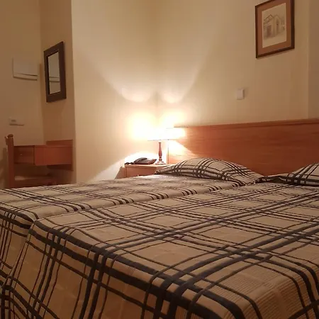 Отель Residencial Do Vale 3*