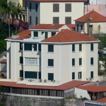 杜维尔住宅酒店 3* 丰沙尔