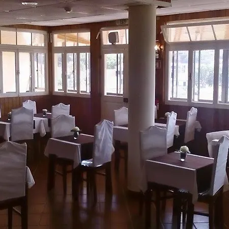杜维尔住宅酒店 3* 丰沙尔